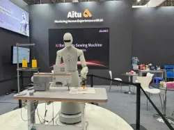 Robot Trung Quốc học nghề, công nhân có lo mất việc?